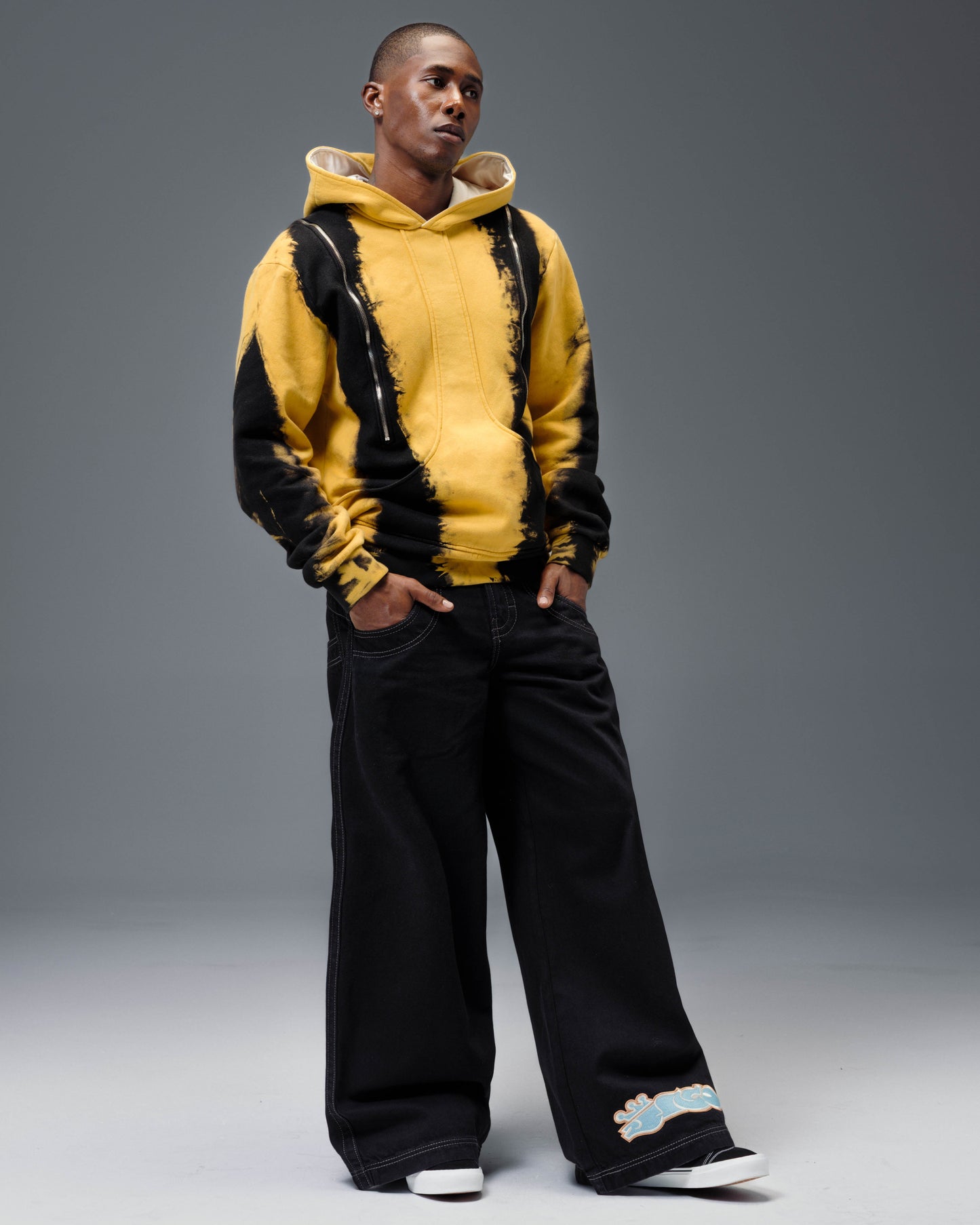 117 King. 28". Jet Black.