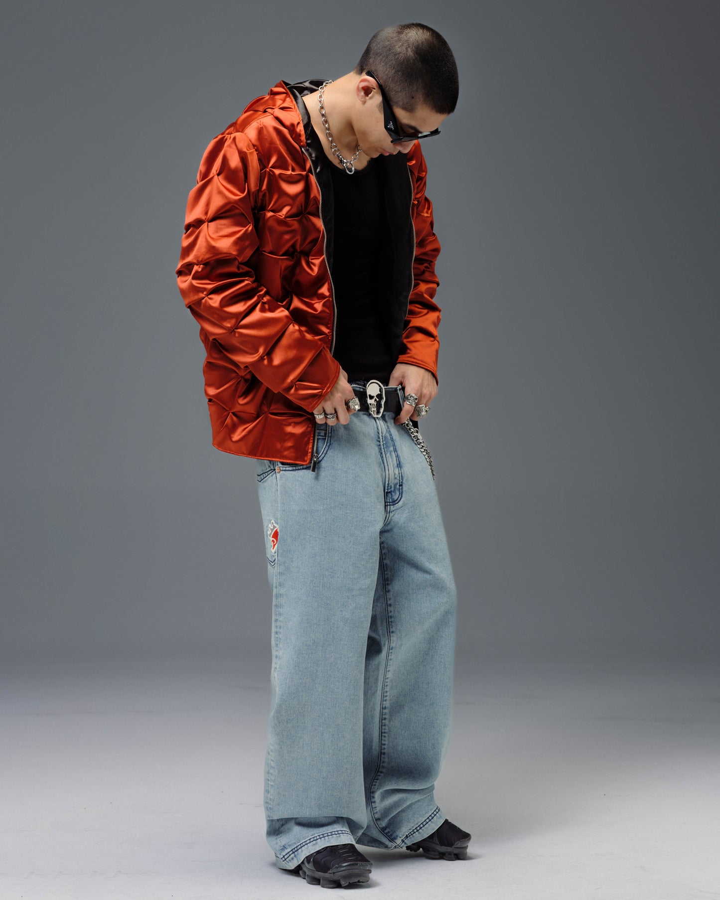 1179 Easy Wide Pipes. 23". Antique.