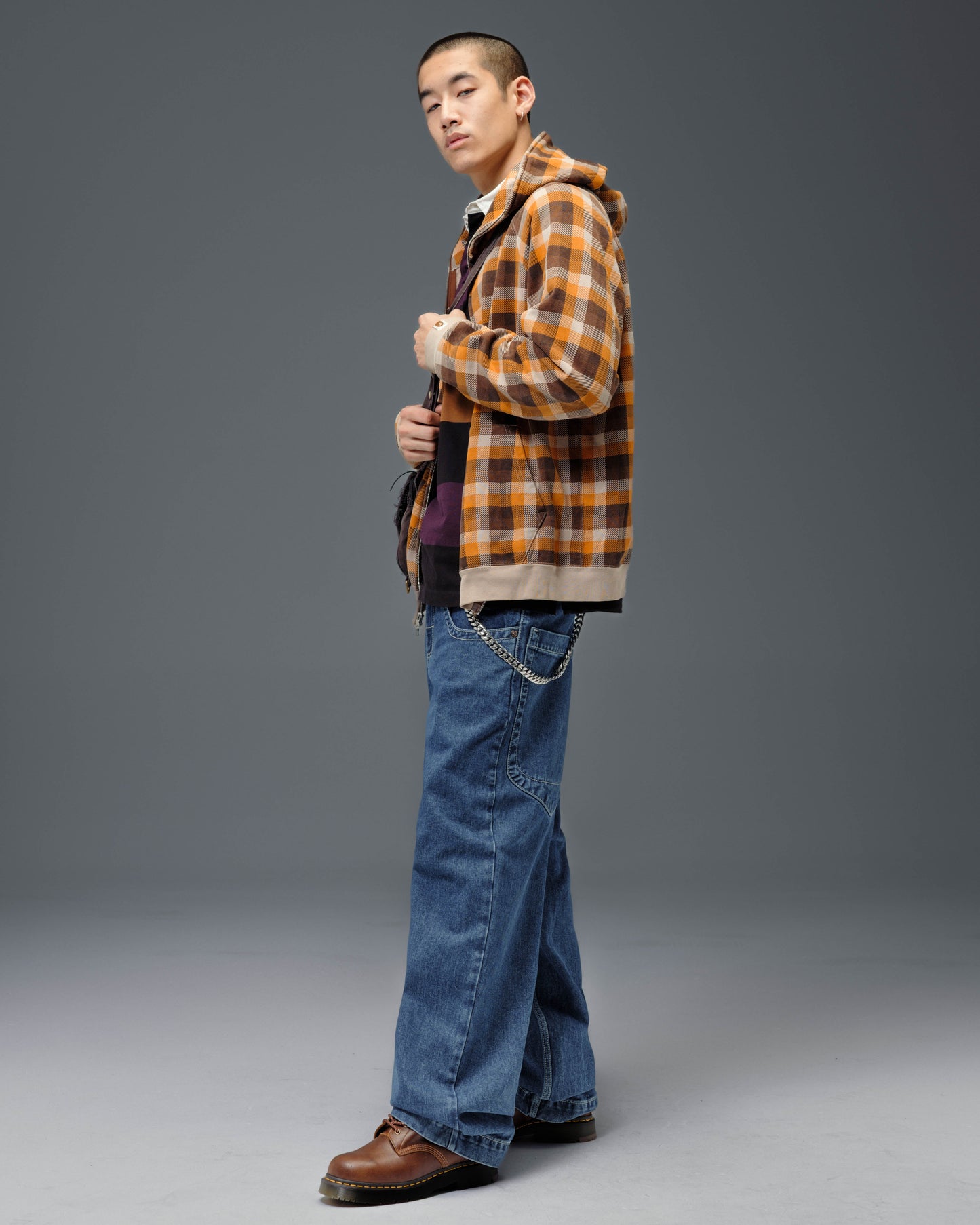 169 Low Down. 20". Dark Stone.