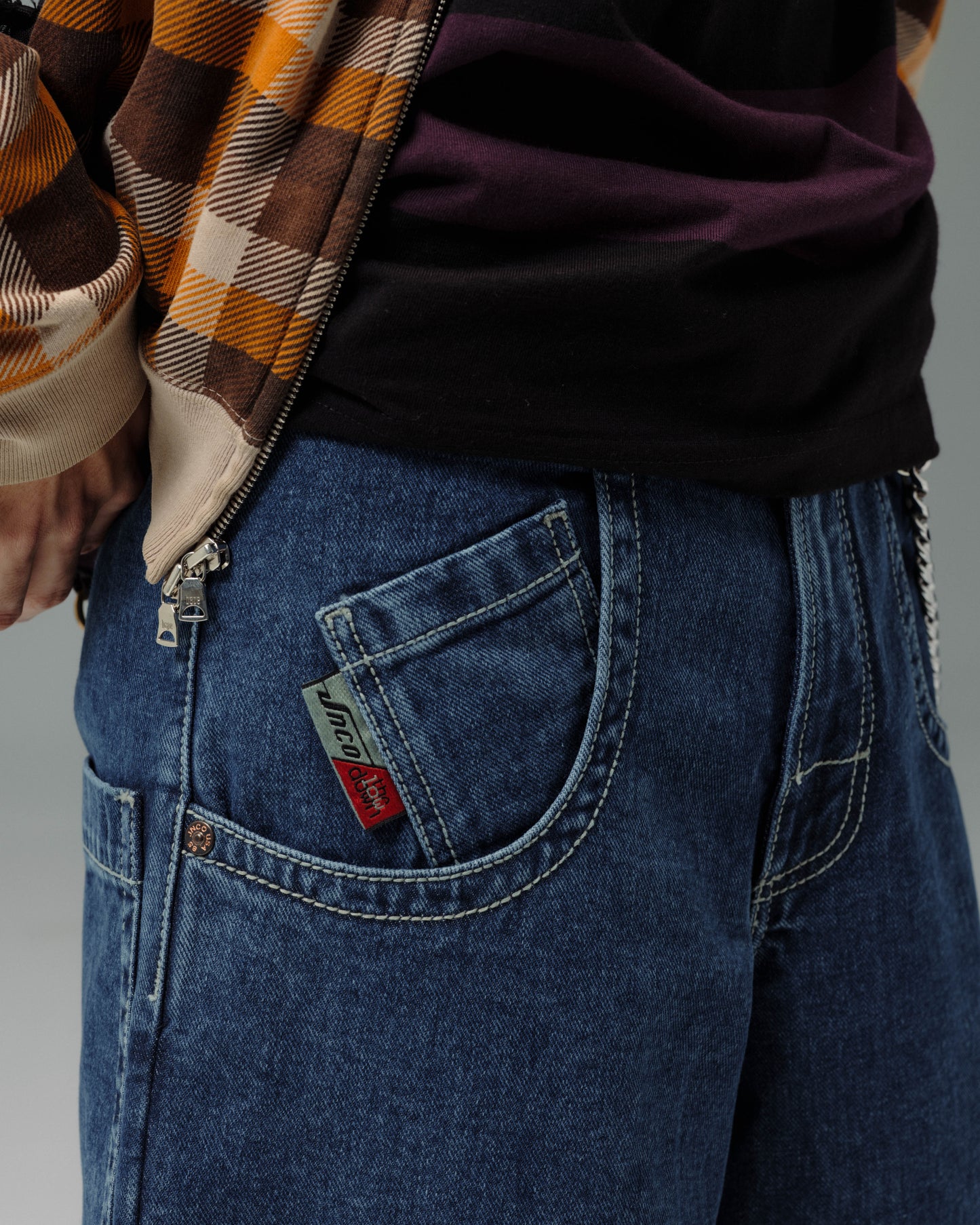 169 Low Down. 20". Dark Stone.