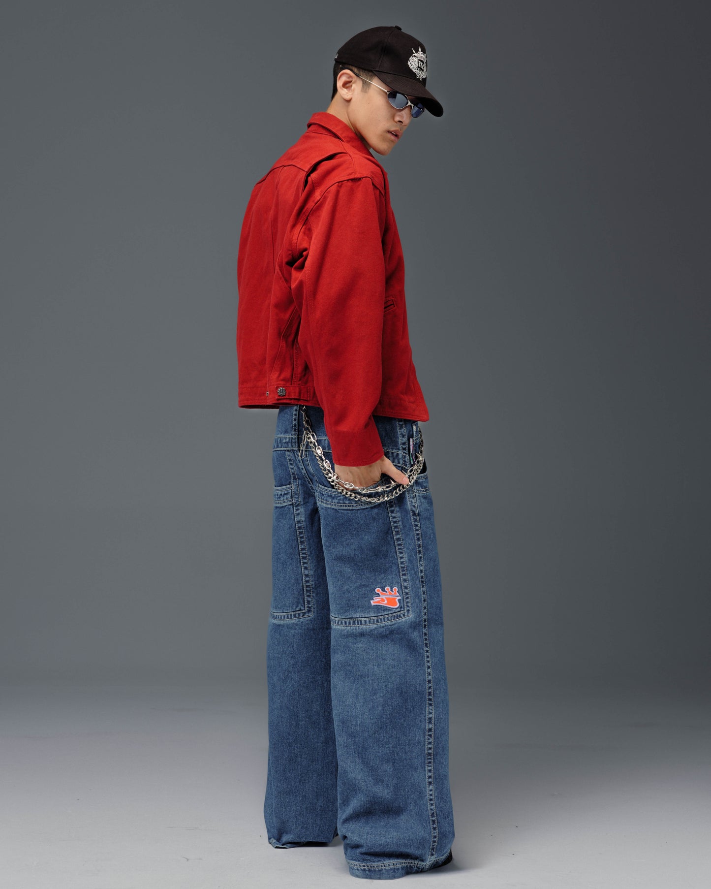 117 King. 28". Dark Stone.