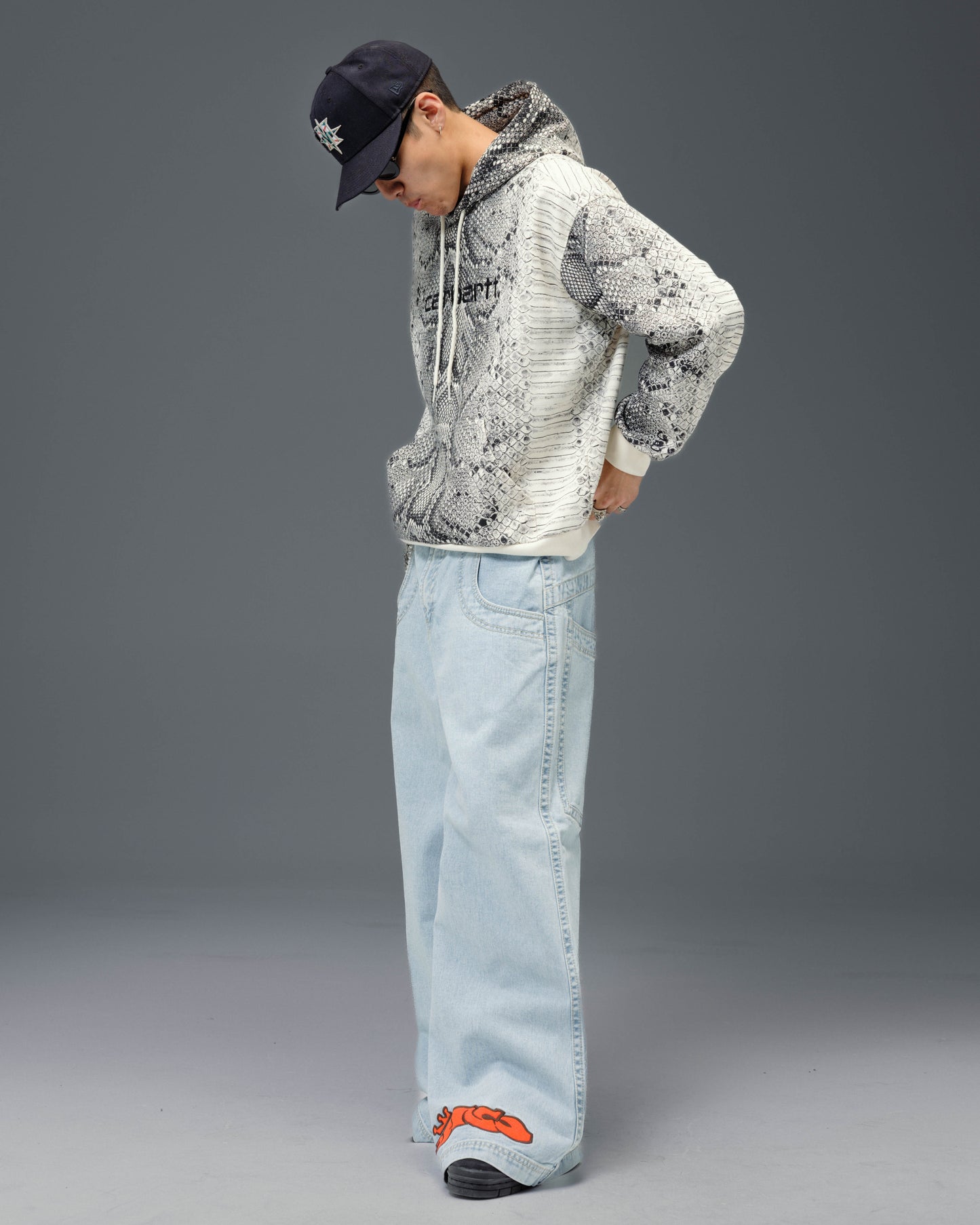 117 King. 28". Vintage.