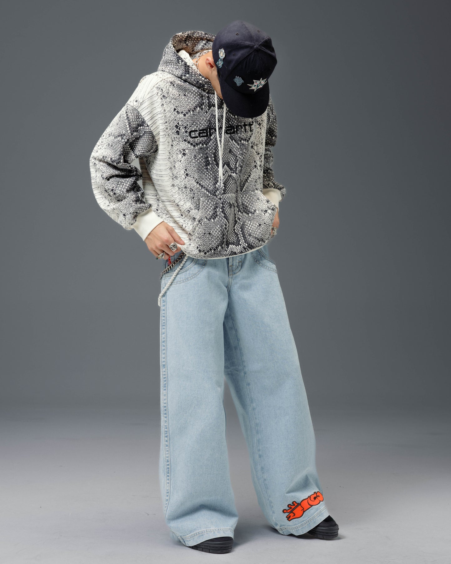 117 King. 28". Vintage.