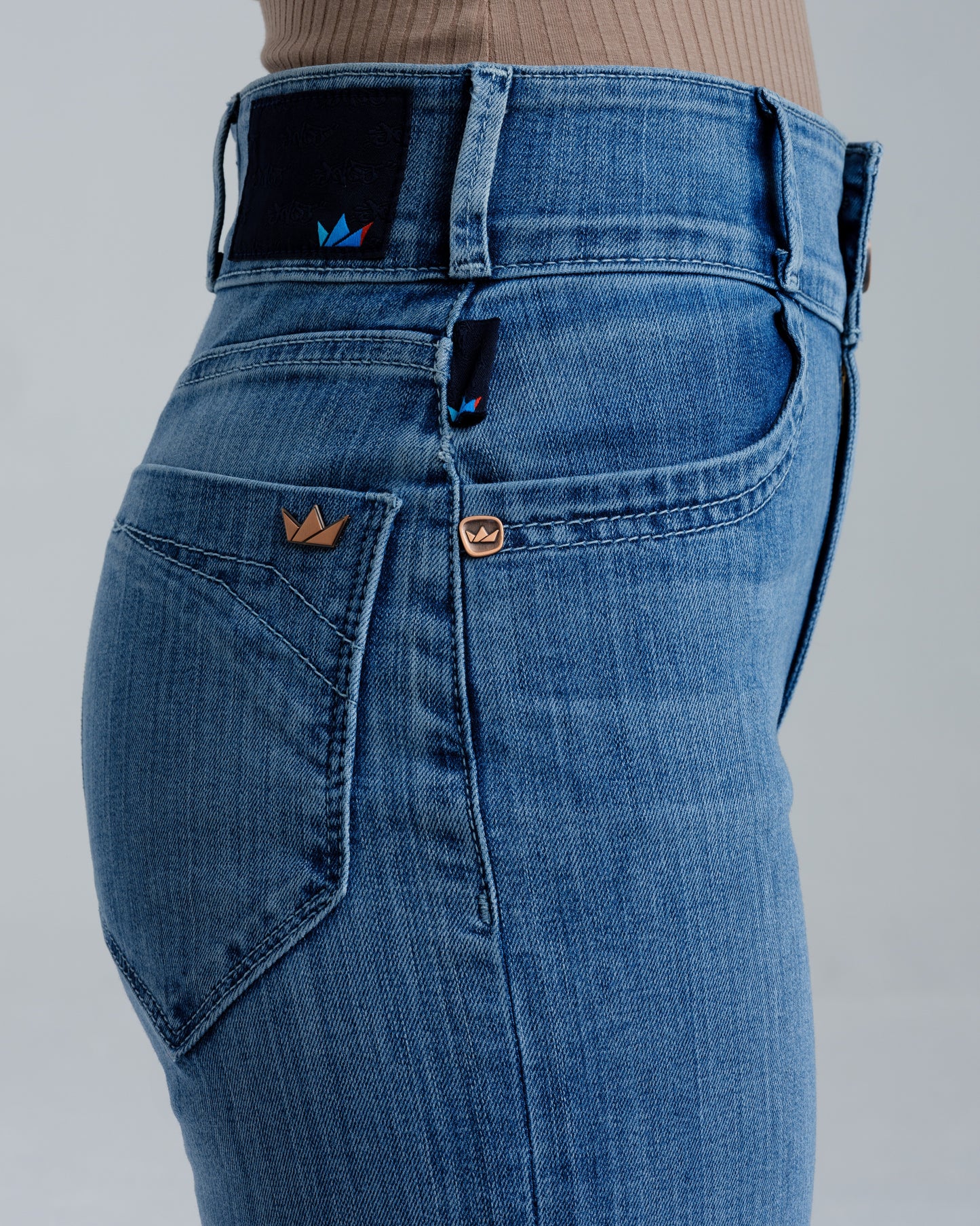 Carnelian. 28". Vintage.