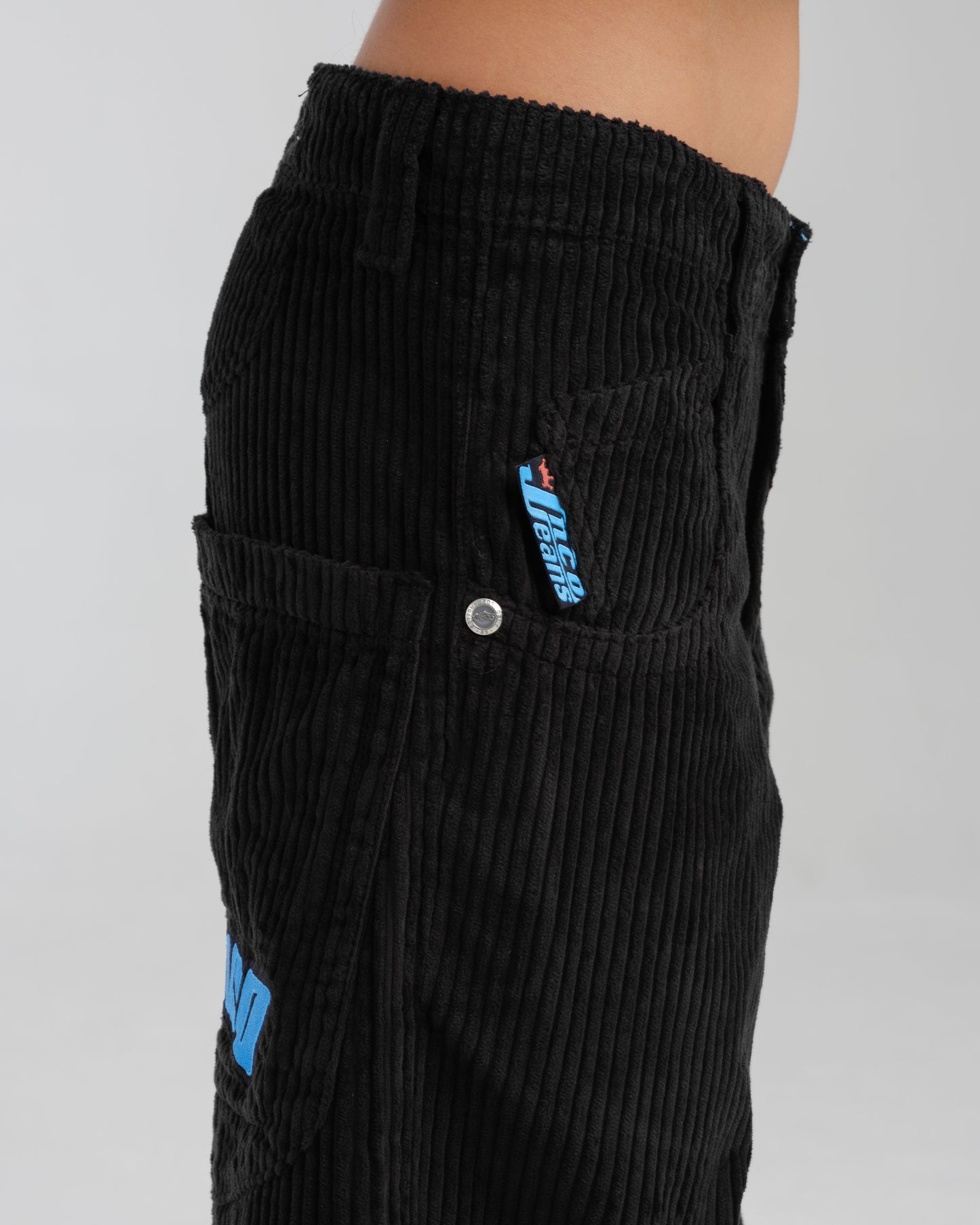 W169 Low Down. 20". 4 Wale Corduroy. Black.