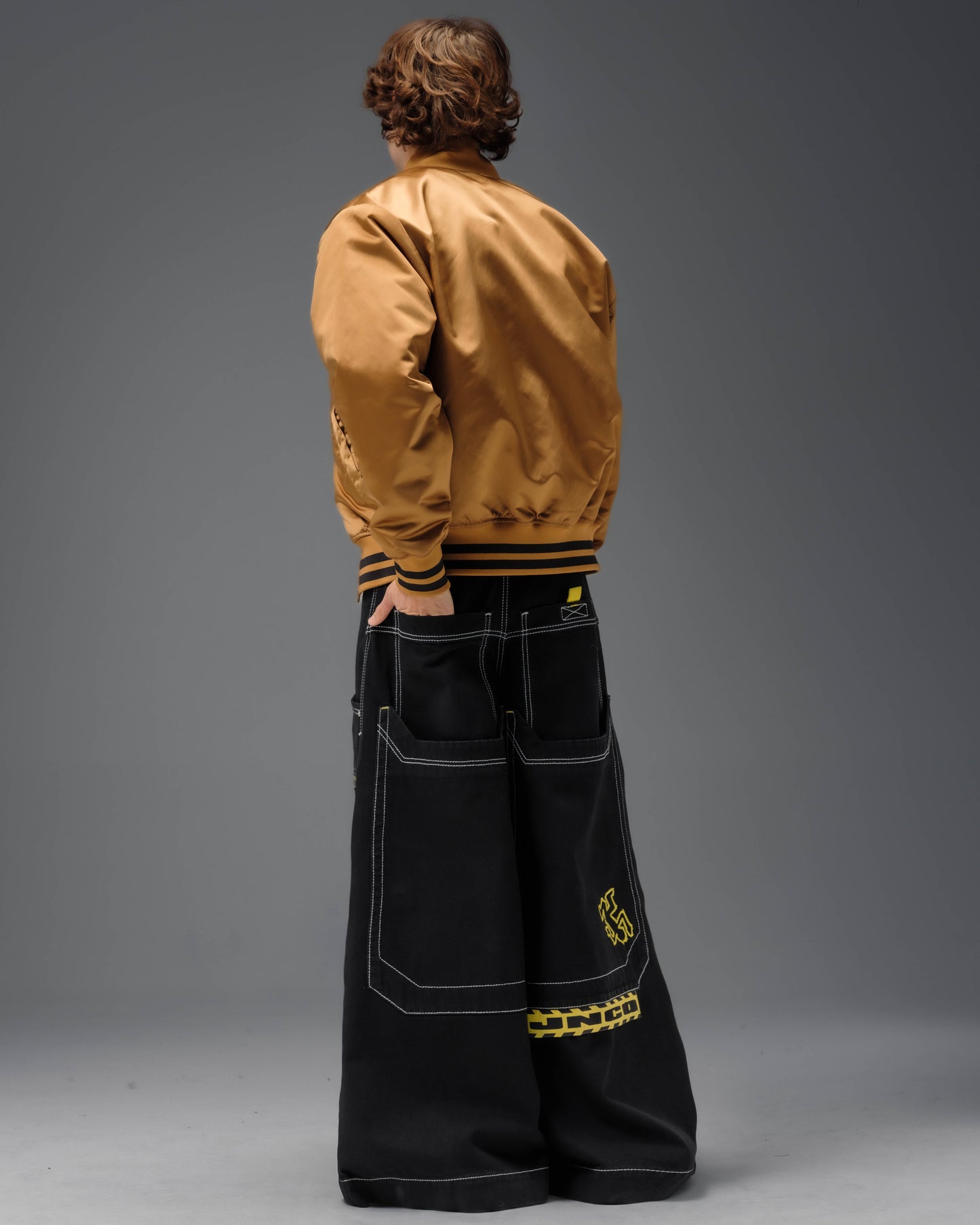 Crime Scene. 50". Jet Black.