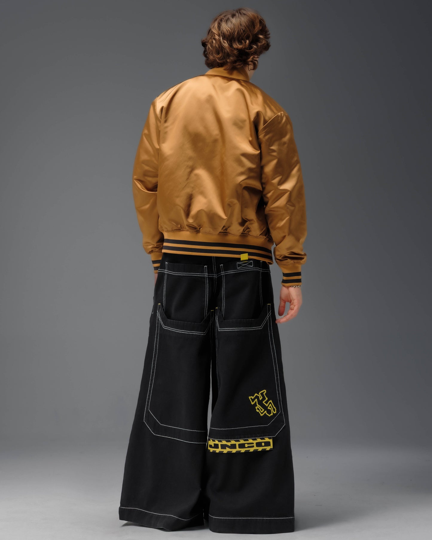 Crime Scene. 50". Jet Black.