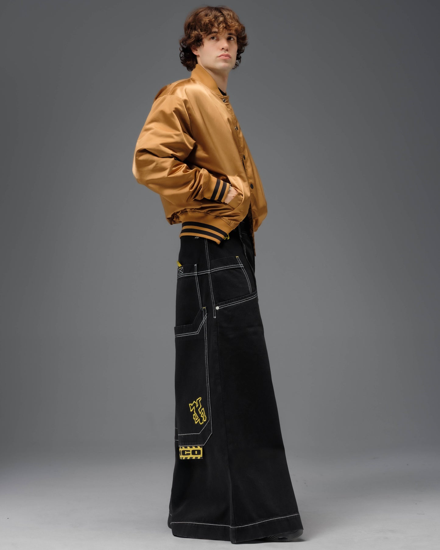 Crime Scene. 50". Jet Black.