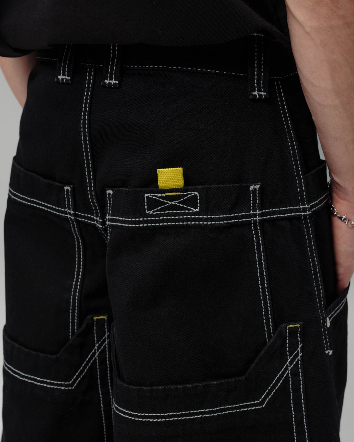 Crime Scene. 50". Jet Black.