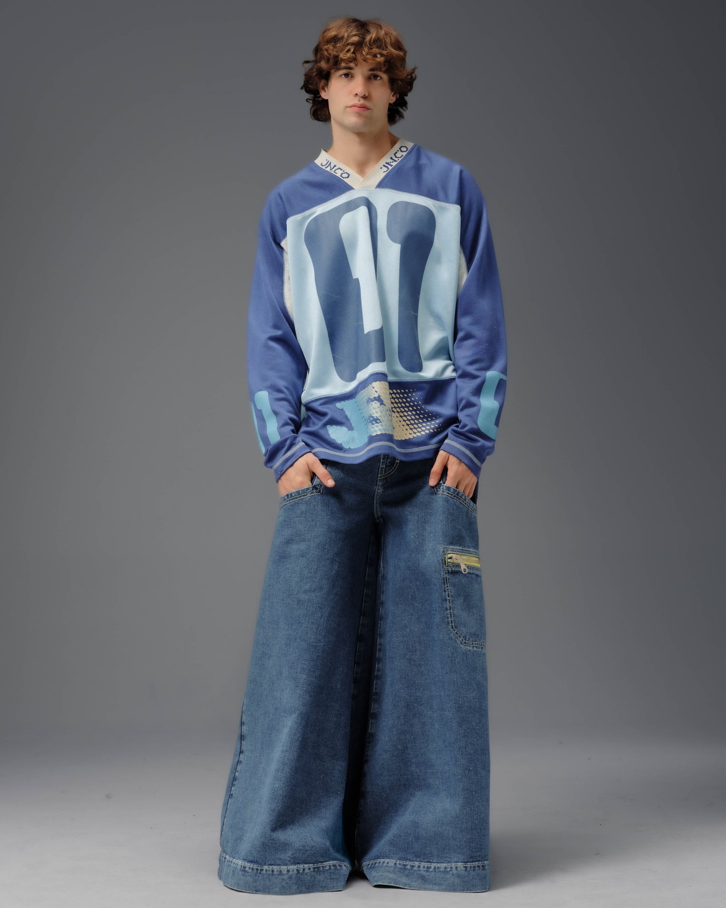 Crime Scene. 50". Dark Stone.