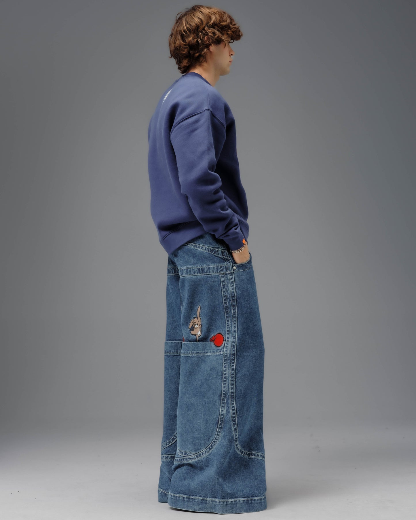 Kangaroo. 34". Dark Stone.