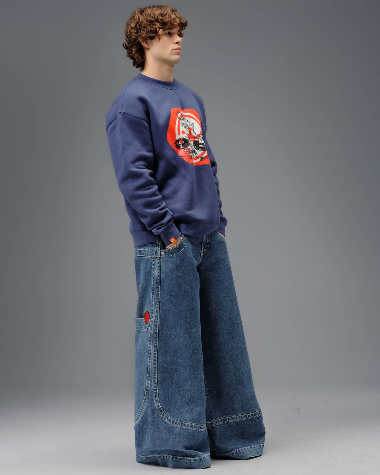 Kangaroo. 34". Dark Stone.