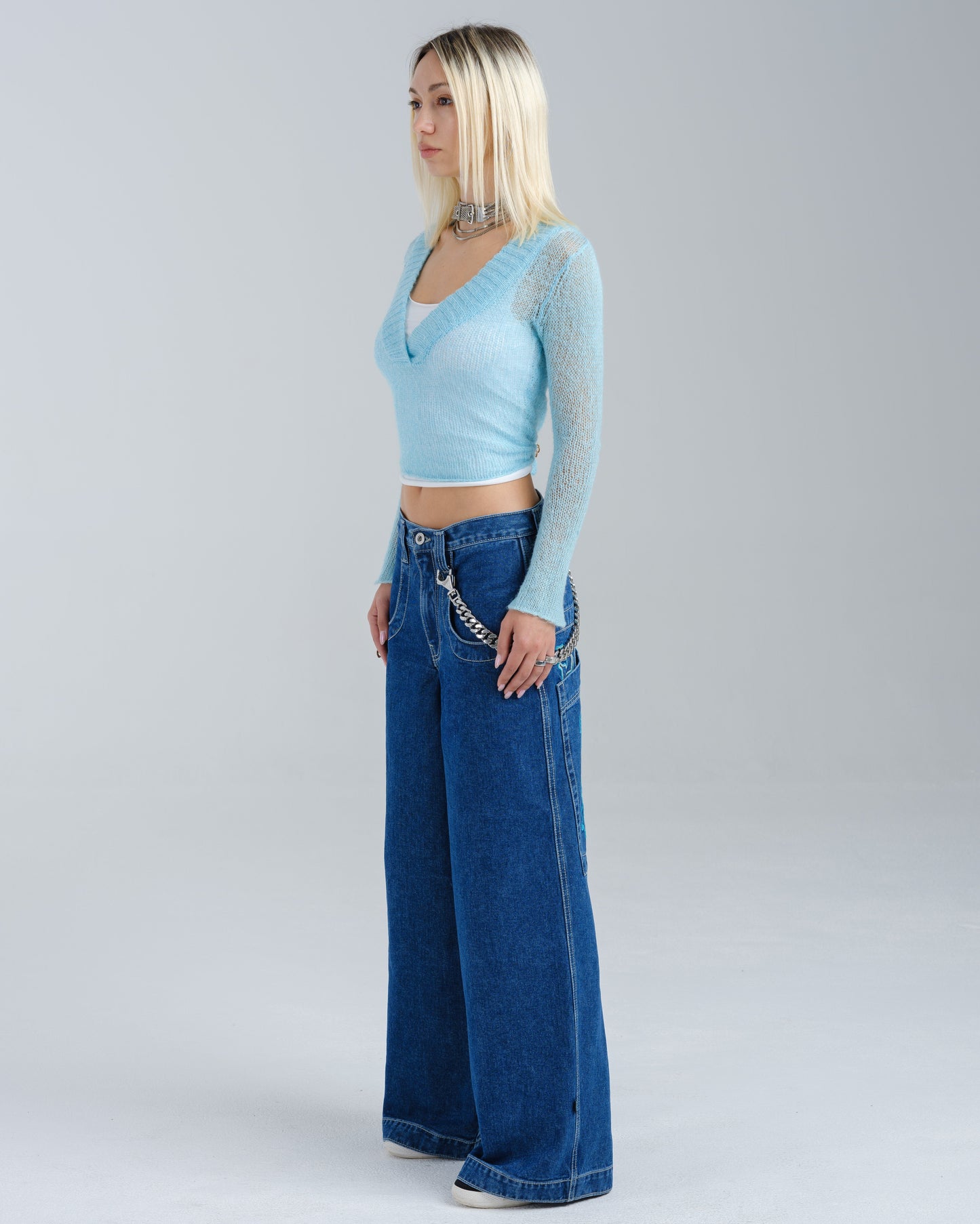 W Artistical Uprising. 26". Dark Stone.