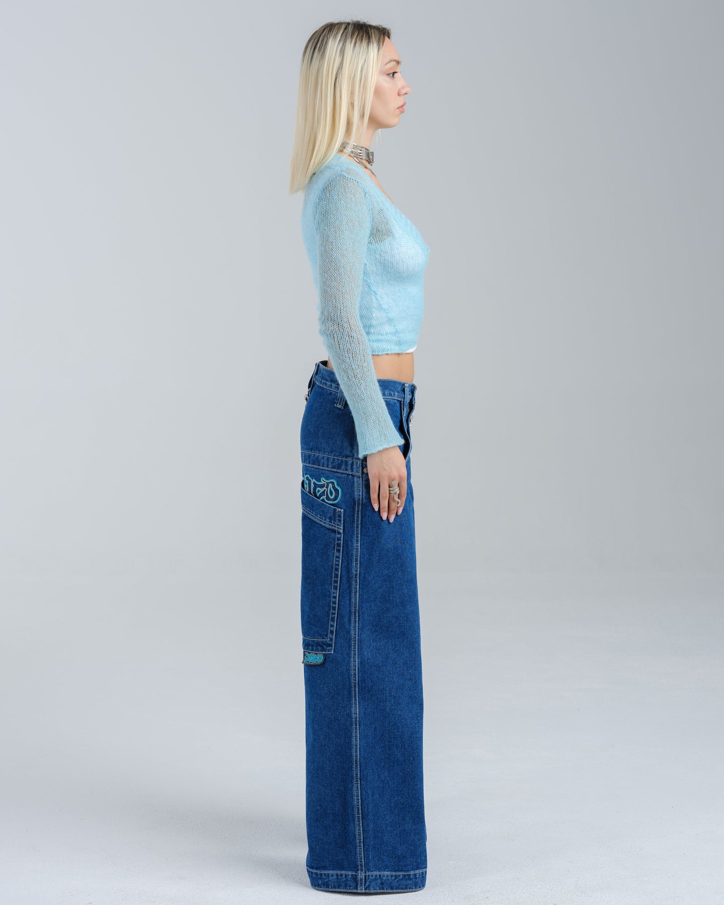 W Artistical Uprising. 26". Dark Stone.