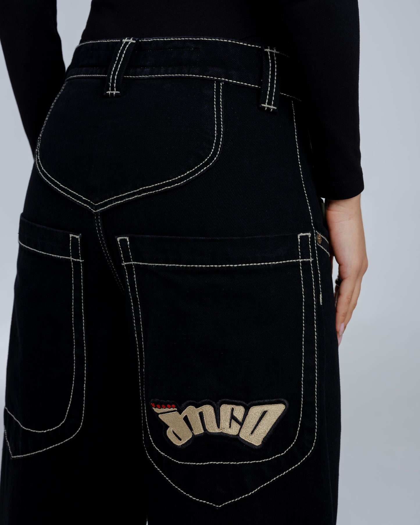 W169 Low Down. 20". Jet Black.