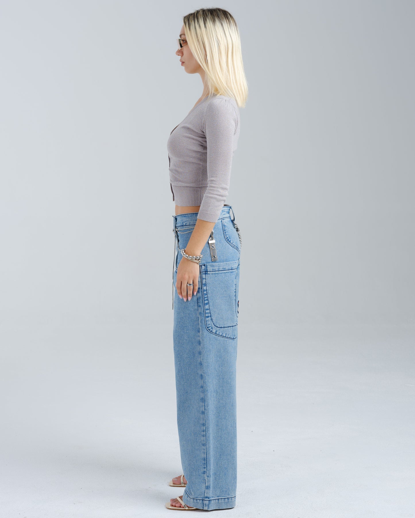 W169 Low Down. 20". Antique.