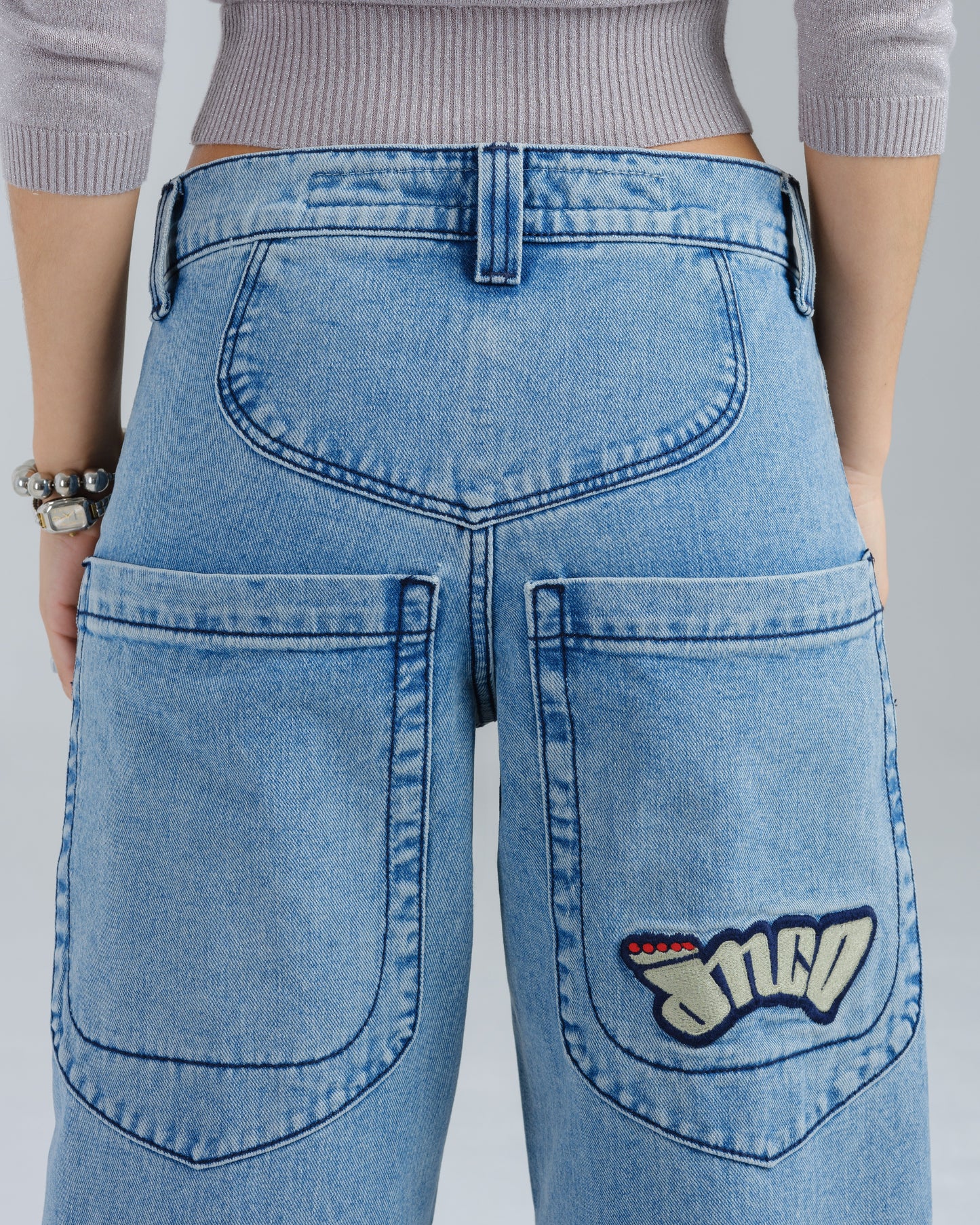 W169 Low Down. 20". Antique.