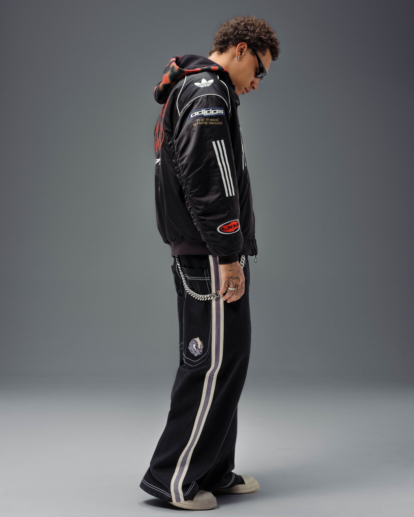 Skunk. 26". Jet Black.