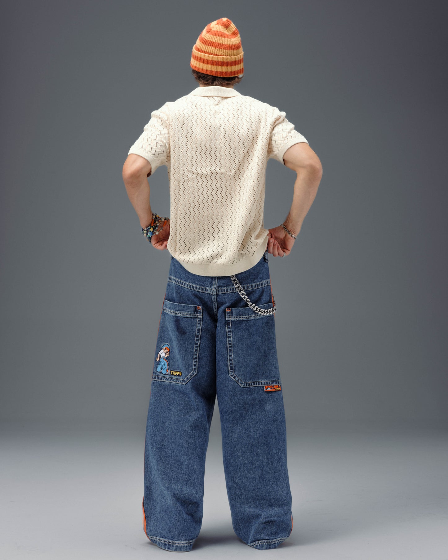 Tuffy. 23". Dark Stone.