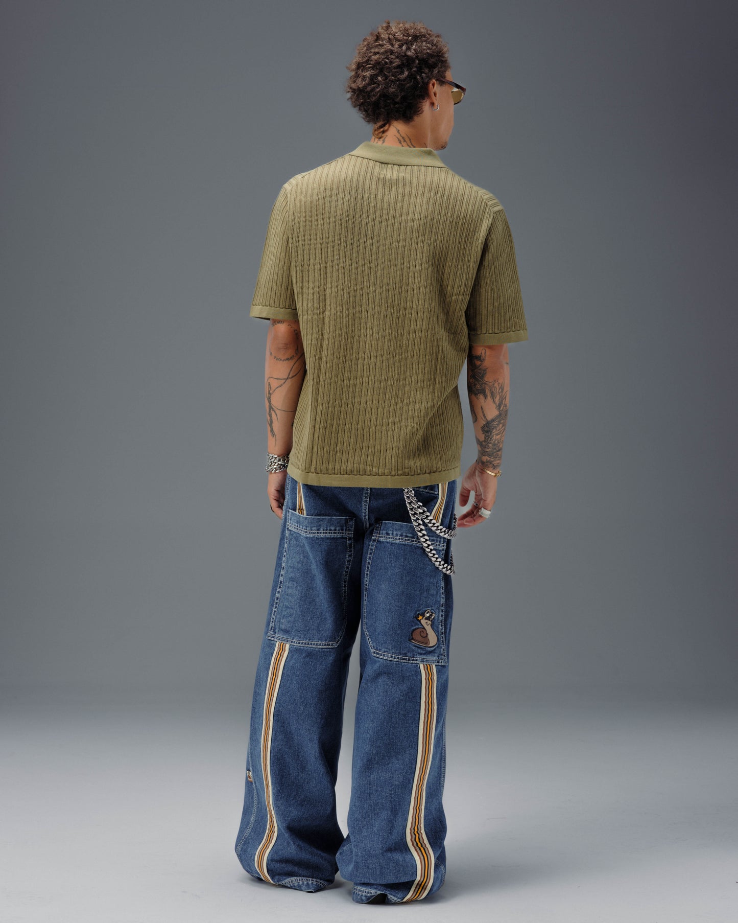 Slug. 26". Dark Stone.