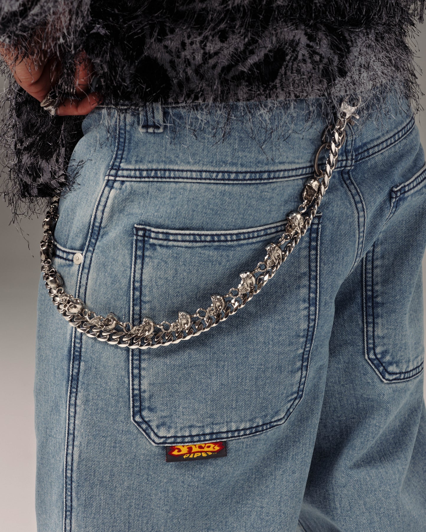 179 Pipes. 23". Antique.