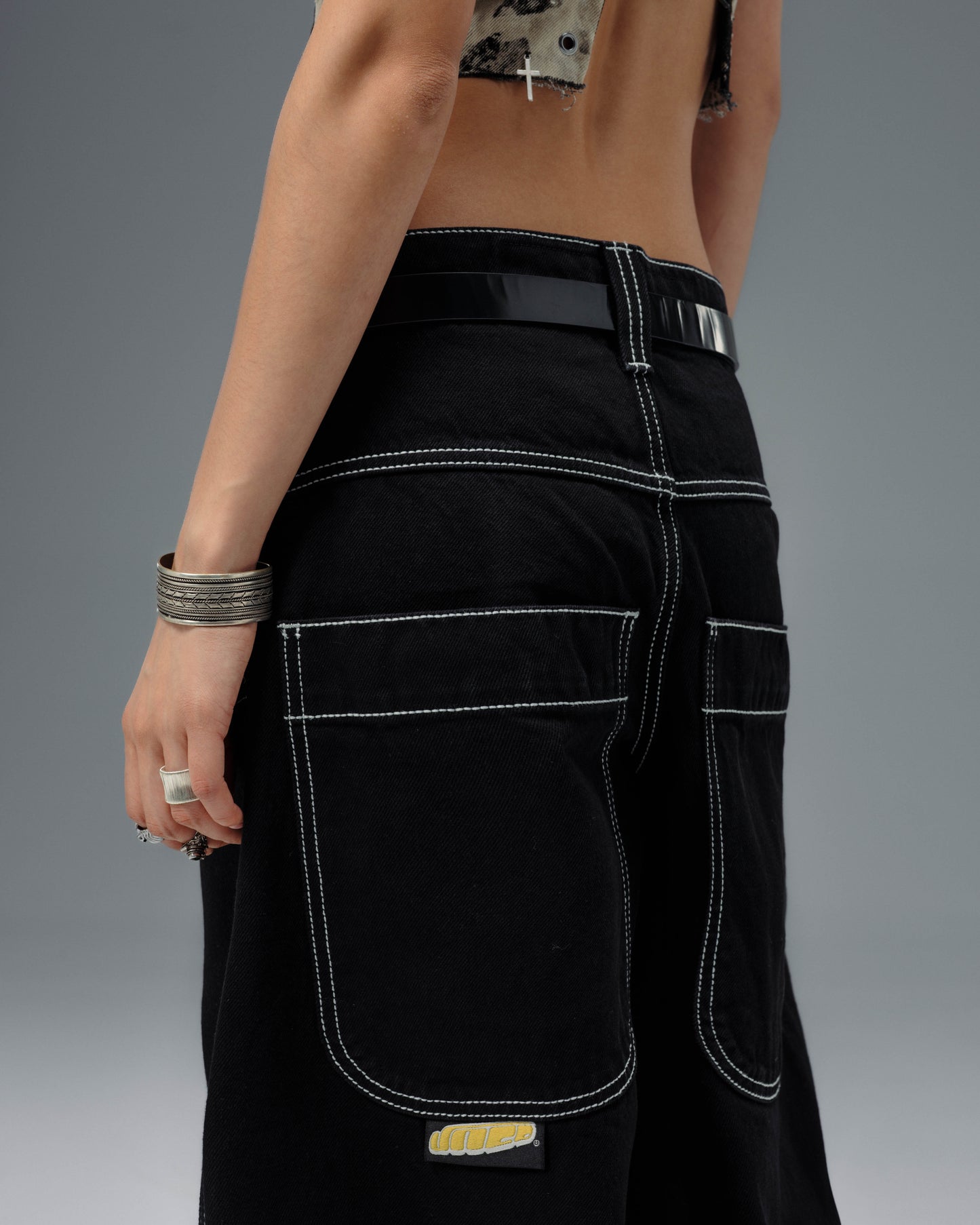 W101 Twin Cannon. 26". Jet Black.