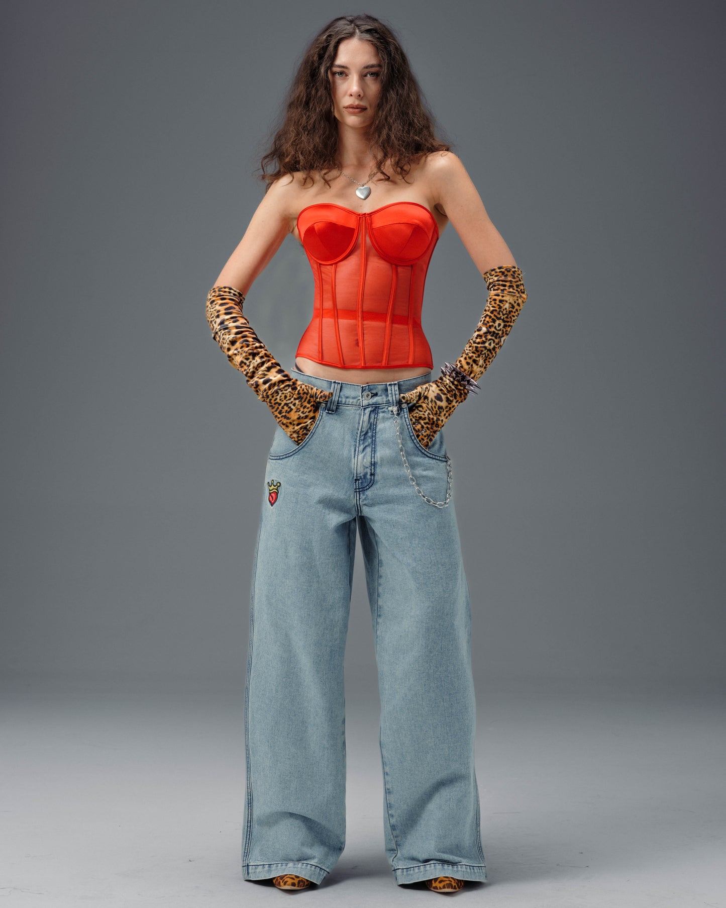 W179 Pipes. 23". Antique.