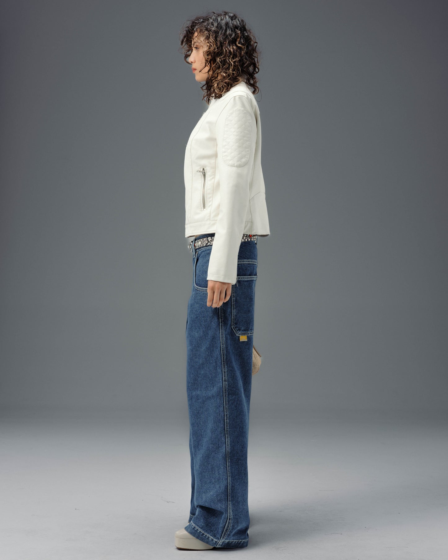 W179 Pipes. 23". Dark Stone.