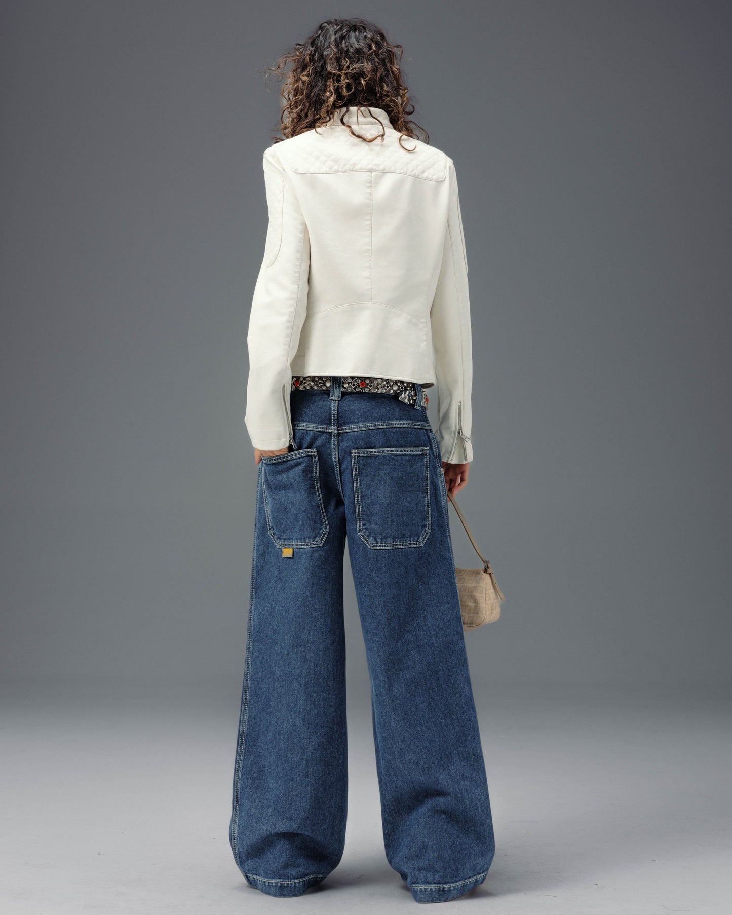 W179 Pipes. 23". Dark Stone.