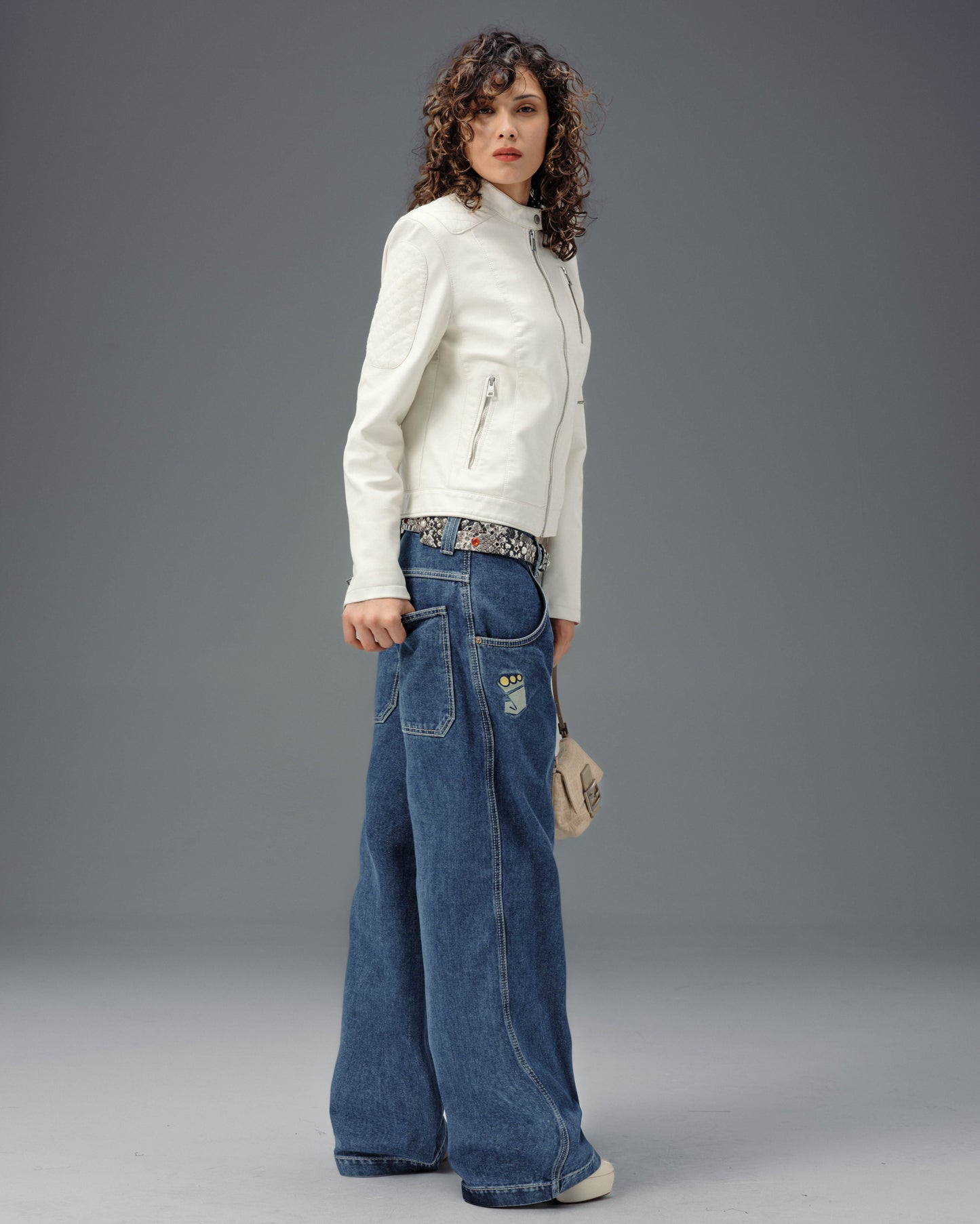 W179 Pipes. 23". Dark Stone.