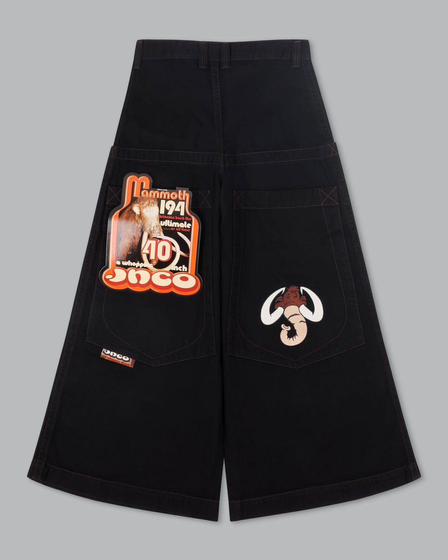 Mammoth. 40". Jet Black.