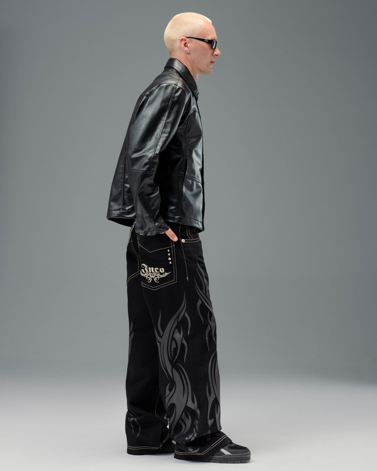 Flame Karatz. 23". Jet Black.