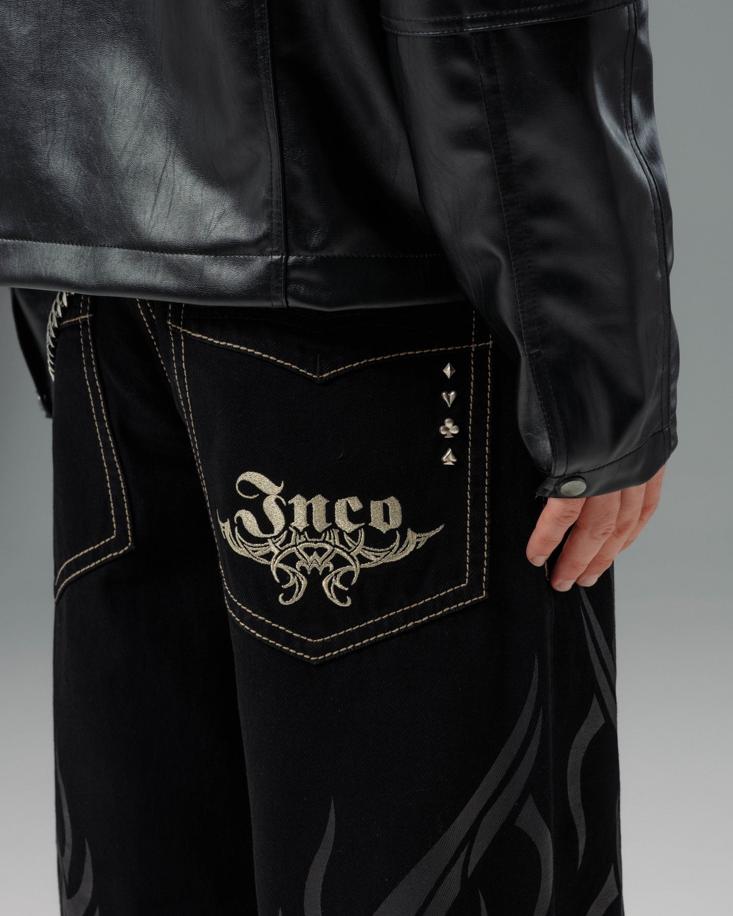 Flame Karatz. 23". Jet Black.