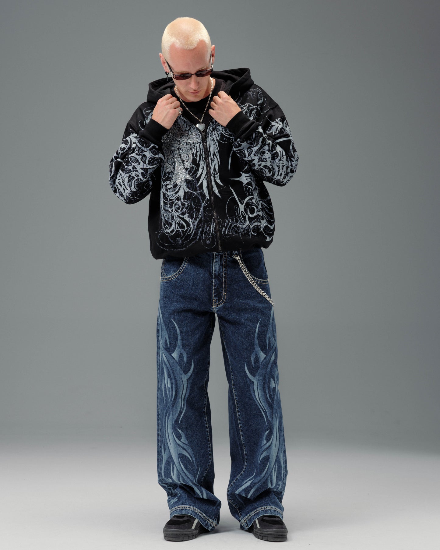 Flame Karatz. 23". Dark Stone.