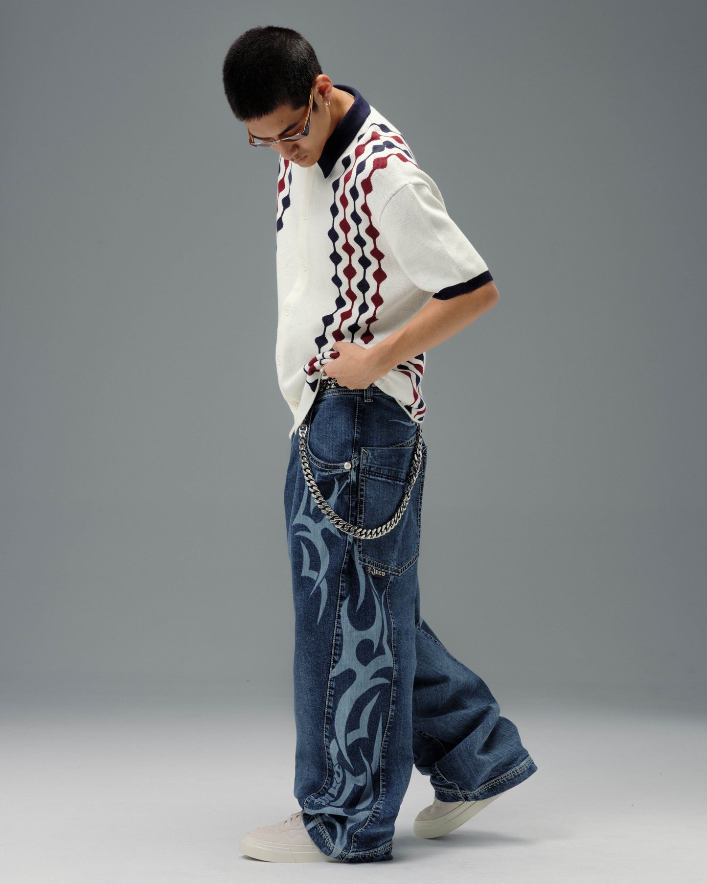 High Roller. 21". Hand-Sand Dark Stone.