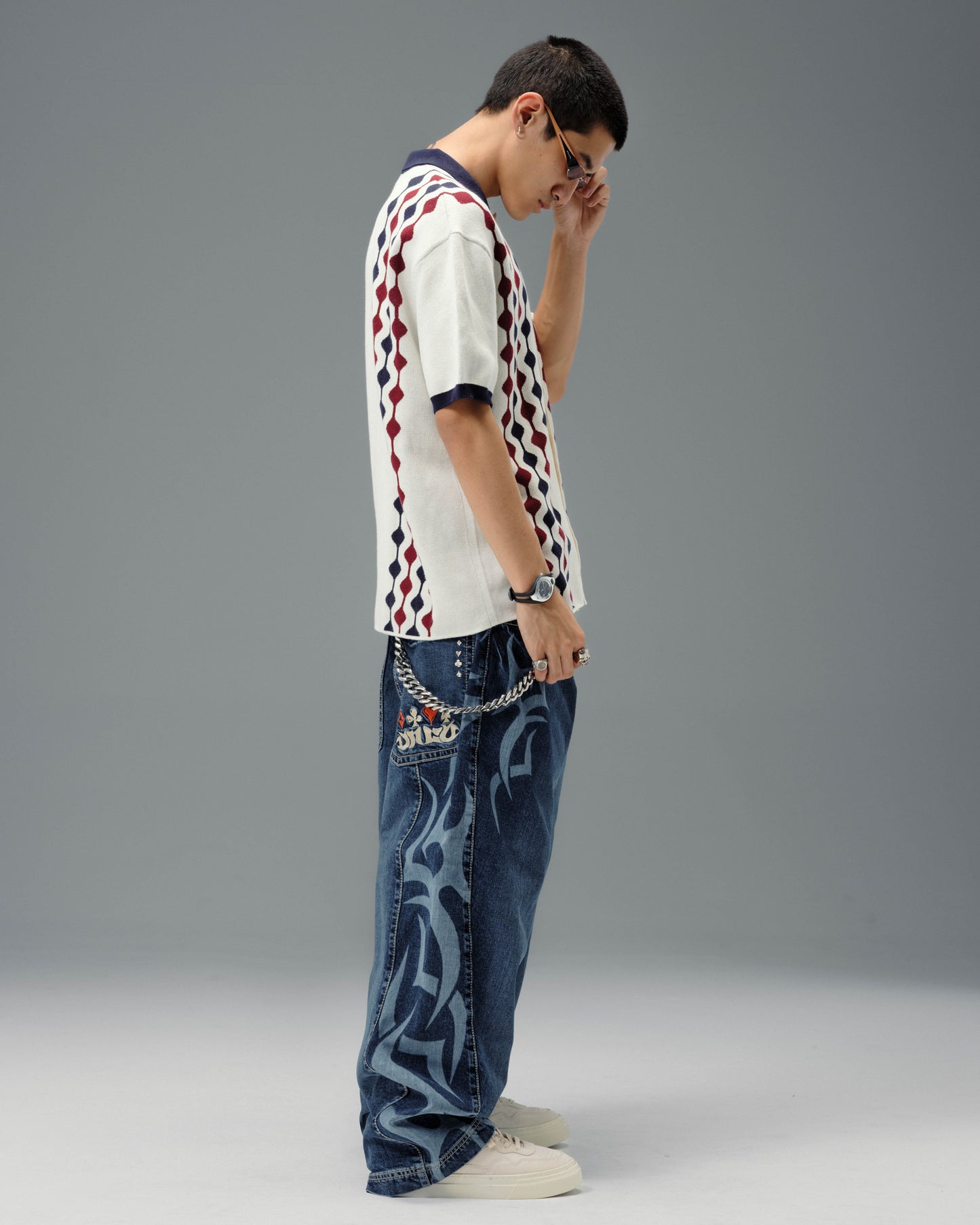 High Roller. 21". Hand-Sand Dark Stone.