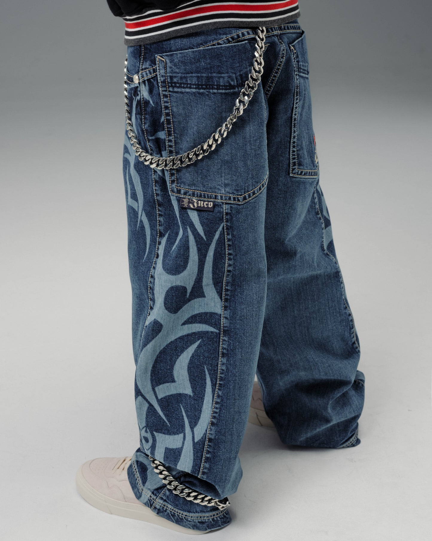 High Roller. 21". Hand-Sand Dark Stone.