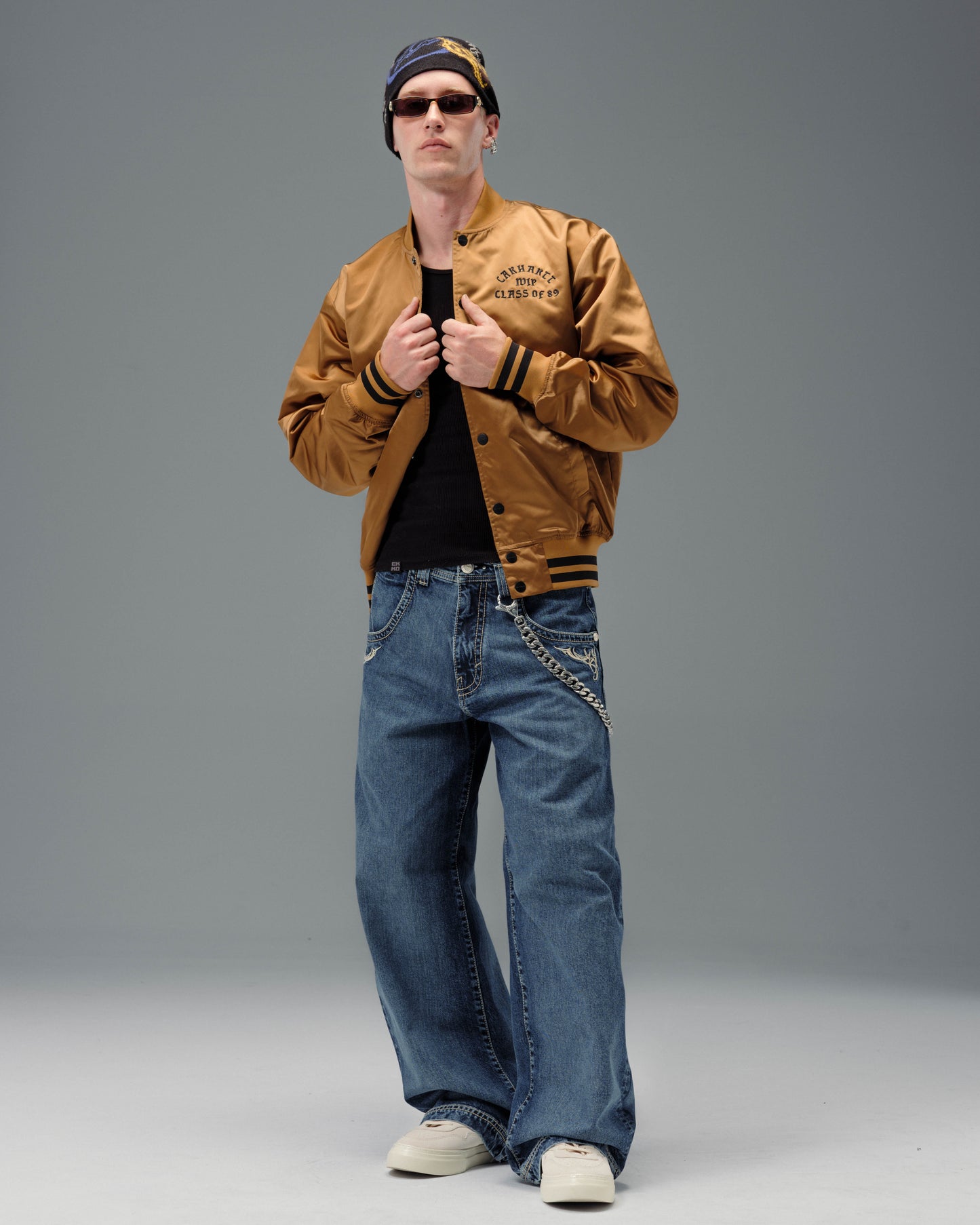 Karatz. 23". Hand-Sand Dark Stone.