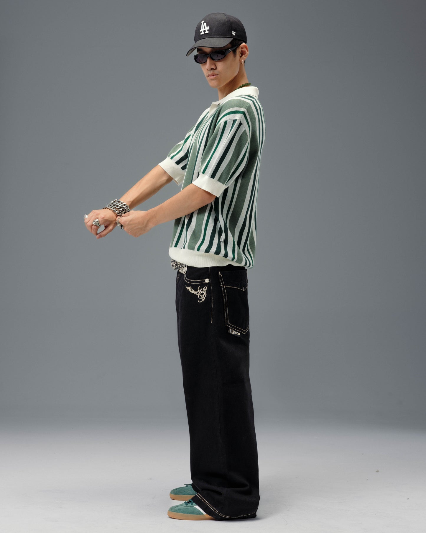 Karatz. 23". Jet Black.