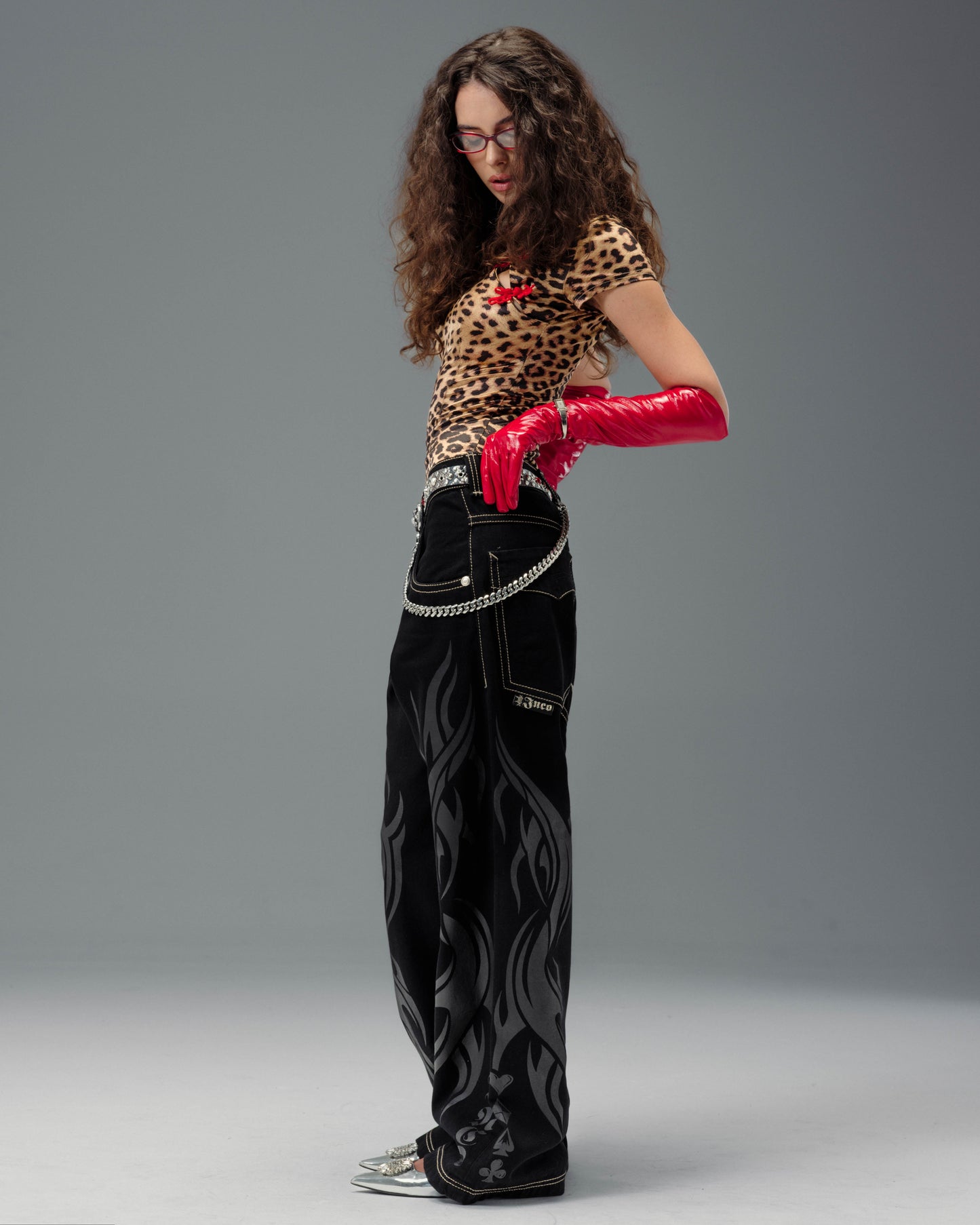 W Flame Karatz. 23". Jet Black.