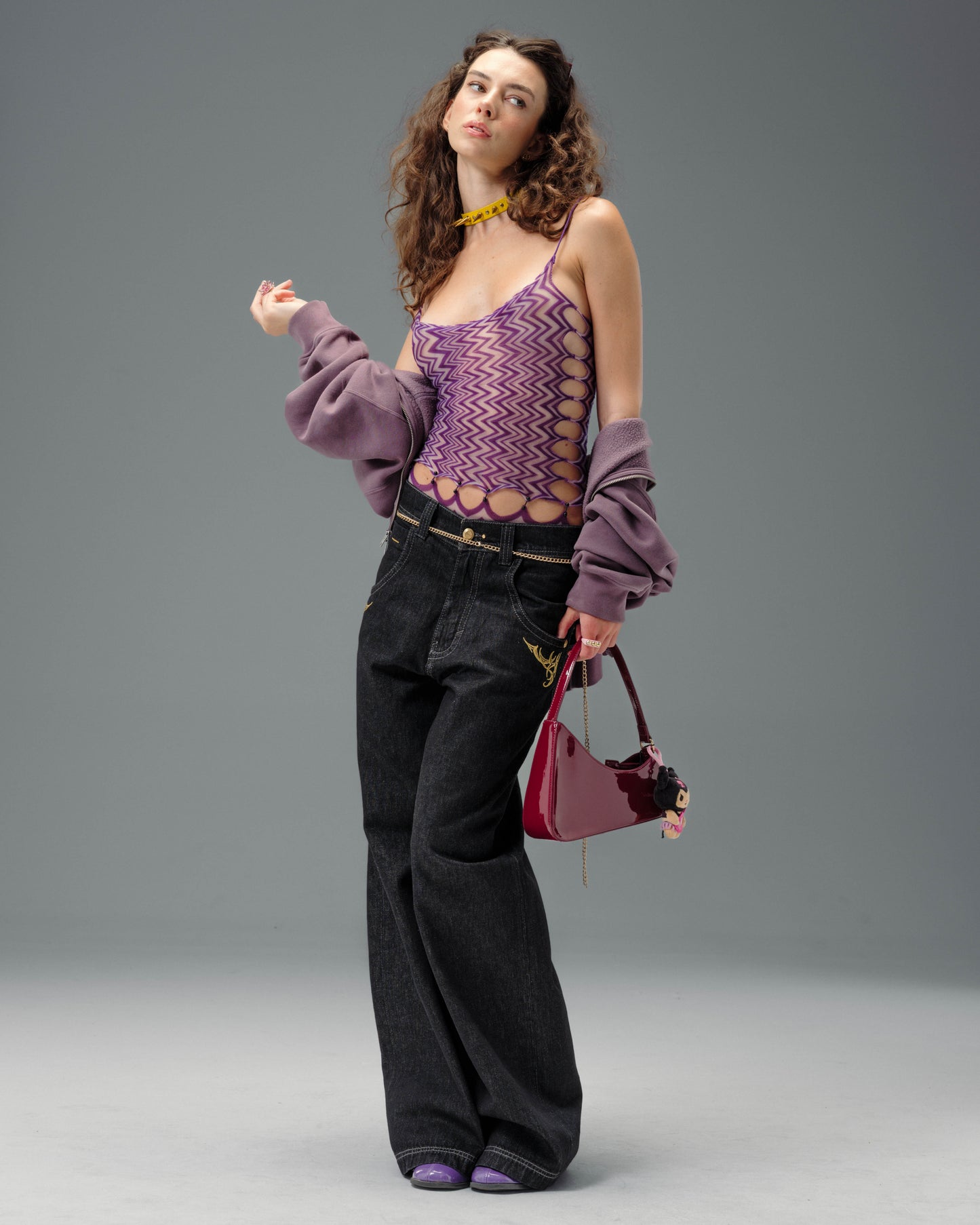 W Karatz. 23". Laser Black.