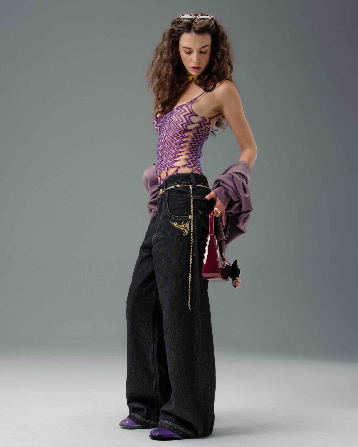 W Karatz. 23". Laser Black.